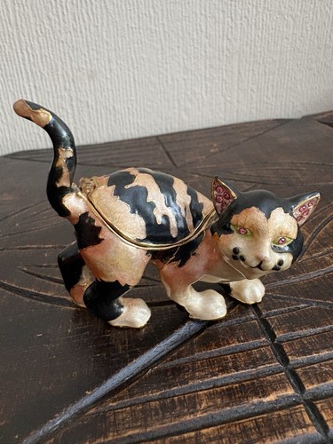 Arora hidden treasures cat - treasures,