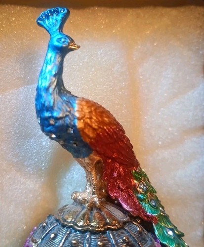 Hidden treasures arora peacock - hidden,