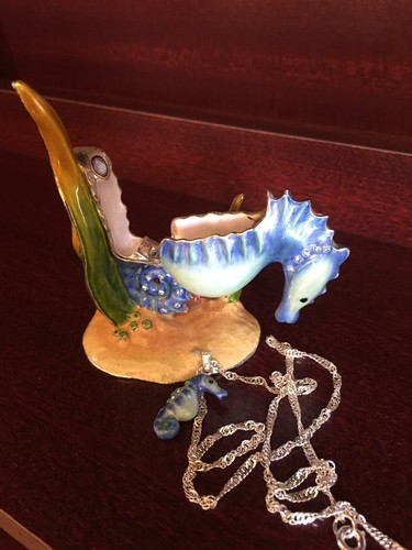 Arora hidden treasures - -, sea