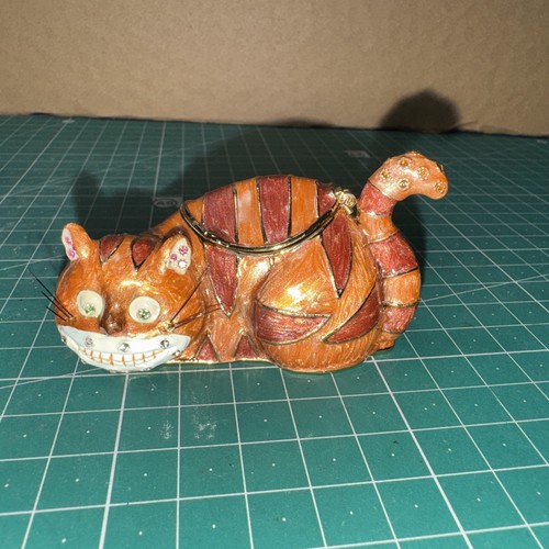 Cheshire cat hidden treasures - cat,